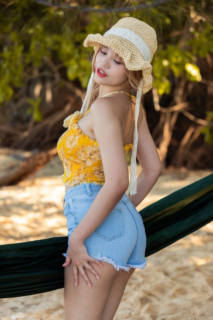 Presenting Busty Asian Danny MetArt 02