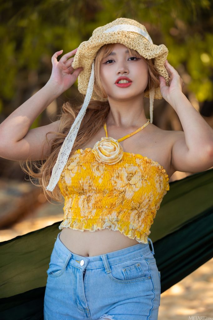 Presenting Busty Asian Danny MetArt 03