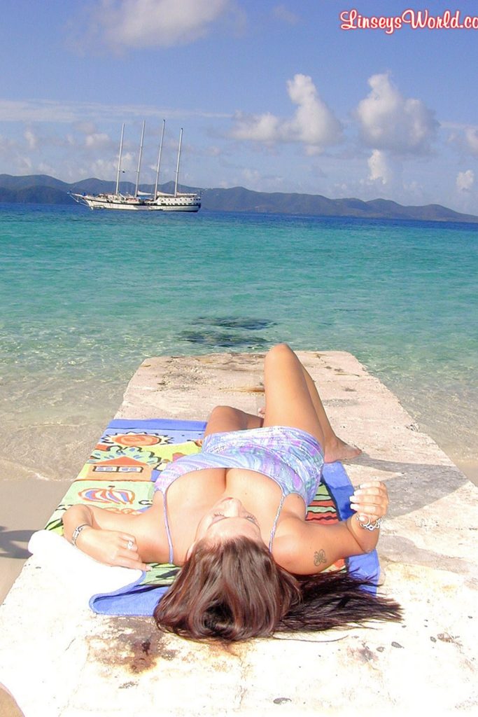 Linsey Dawn McKenzie At The Beach 02