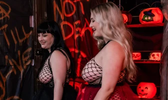 Ginny Laney Lucy Halloween Girls