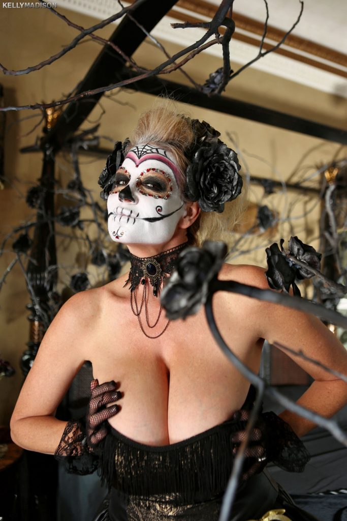 Kelly Madison Day Of The Dead