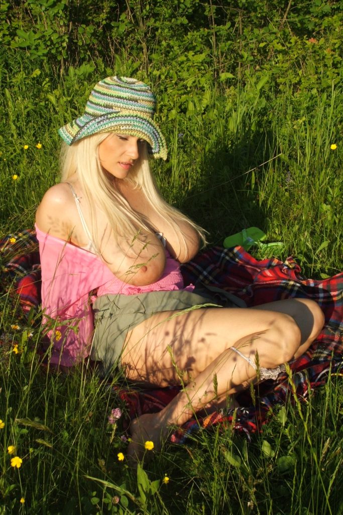 Busty Cassandra Nurturing Nature