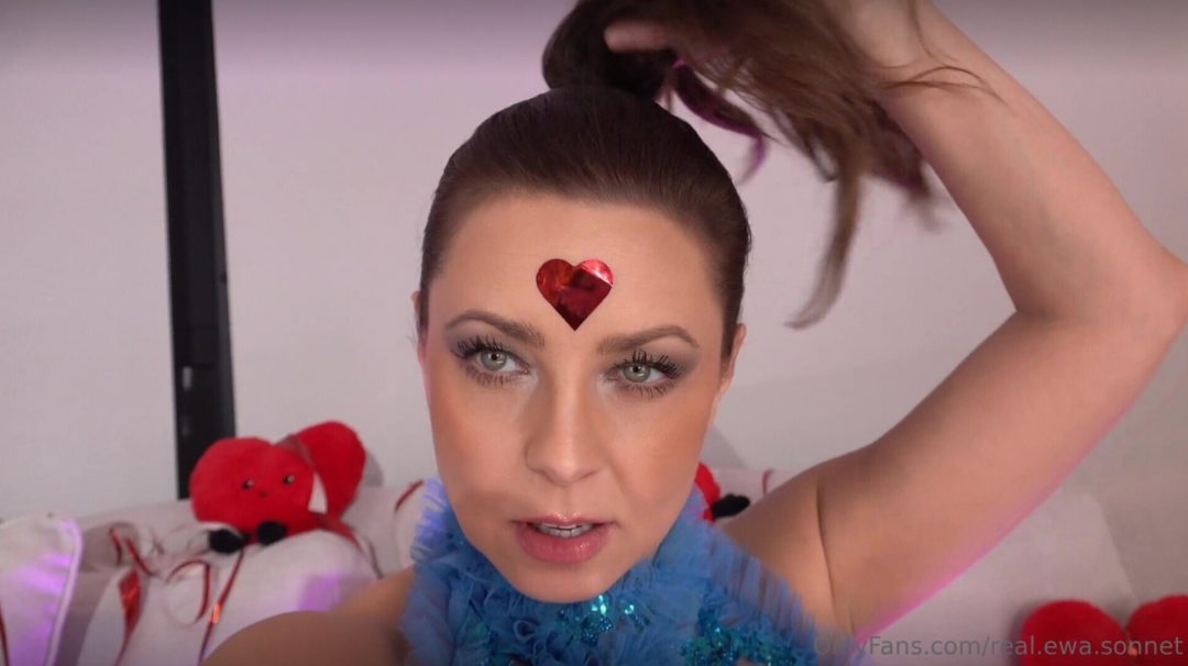 Ewa Sonnet Valentines Day Busty Special