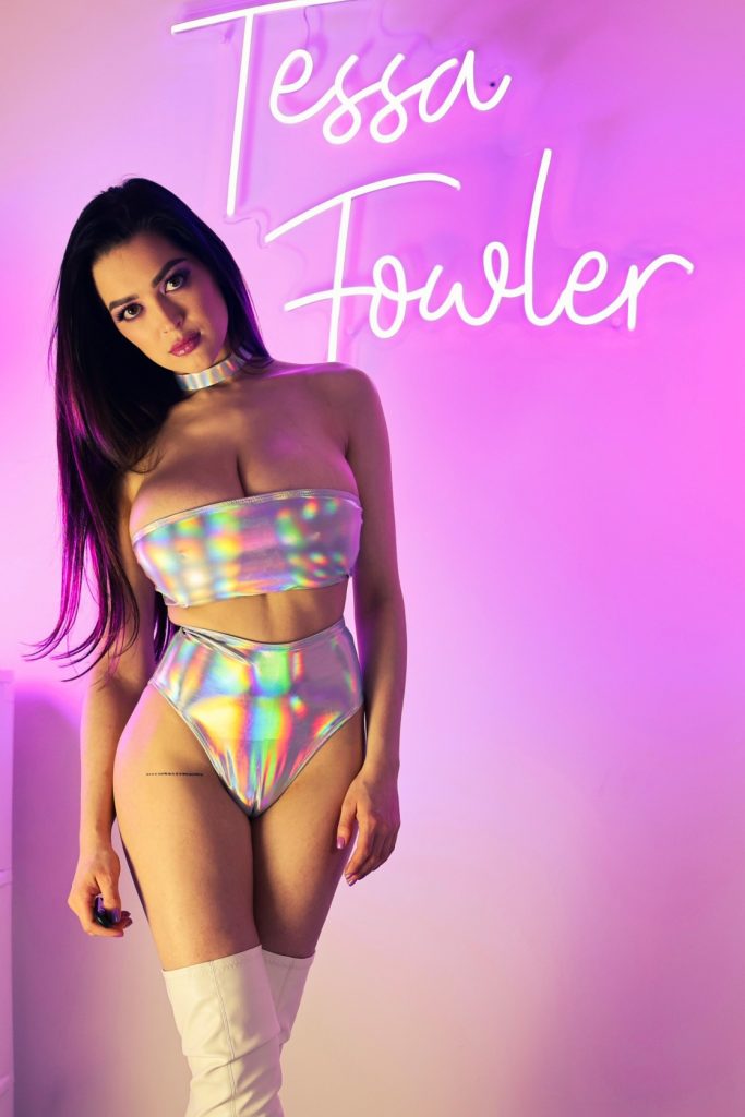 Tessa Fowler Holographic 03